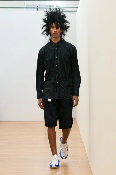 Look 27